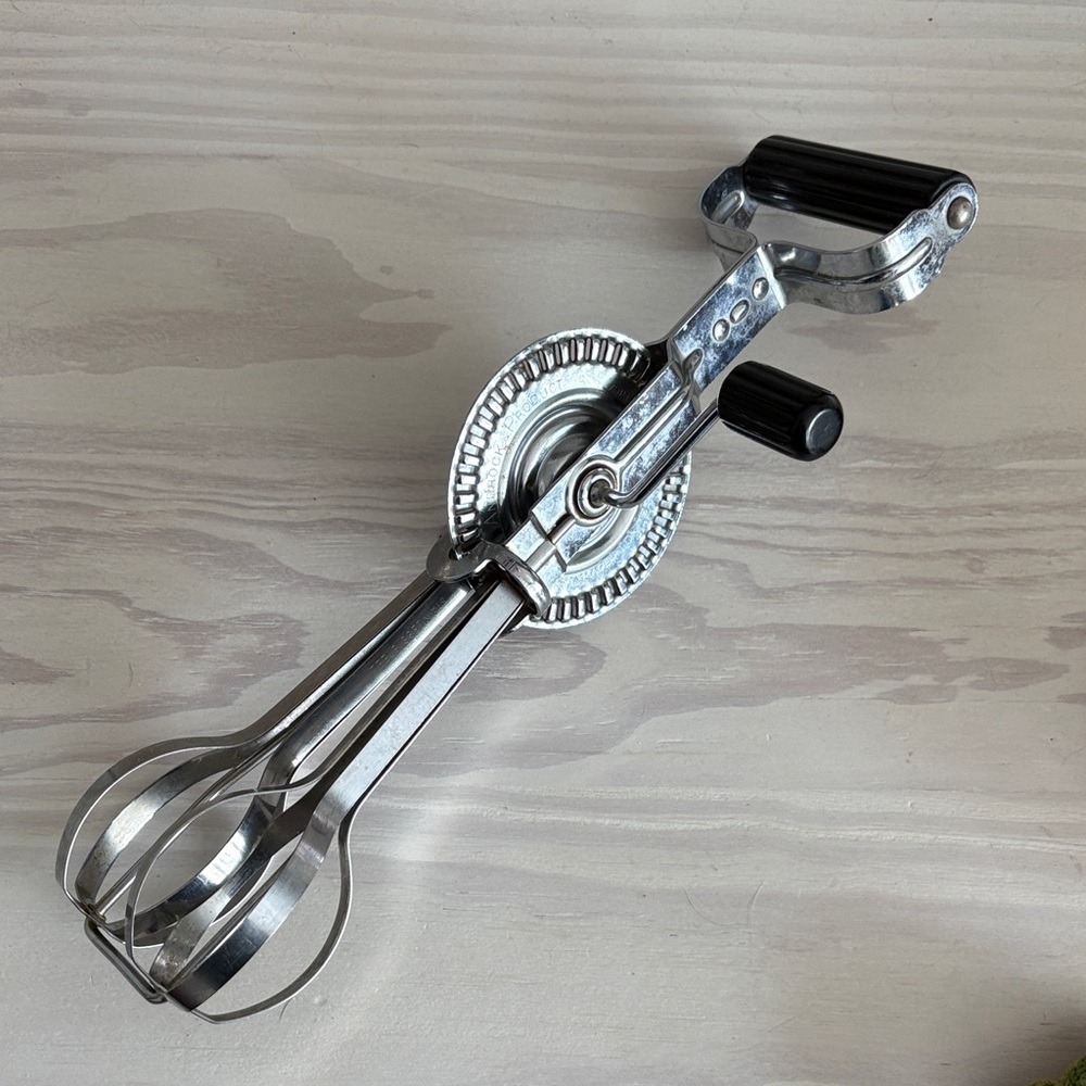 VTG Androck Hand-Crank‎ Egg Beater